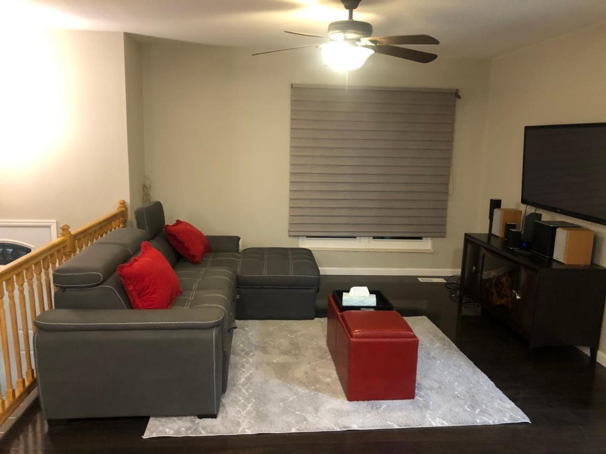 Milehi Vacation Home Pet Friendly آرورا المظهر الخارجي الصورة