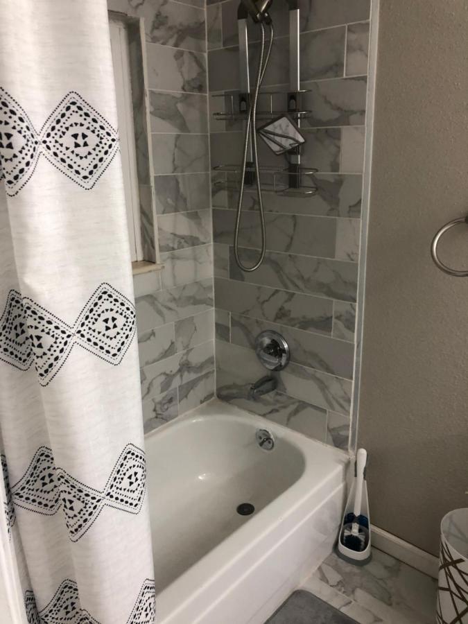 Milehi Vacation Home Pet Friendly آرورا المظهر الخارجي الصورة
